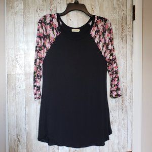 A La Tzarina 3/4 length sleeve Black and Floral Top Medium